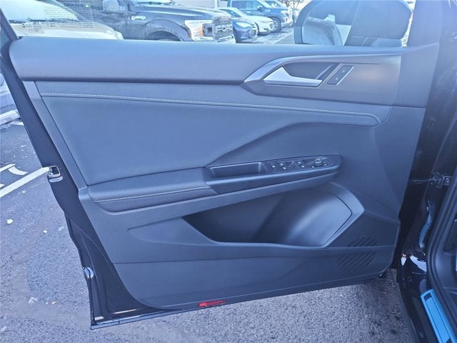 2026 Volkswagen Taos SE Black