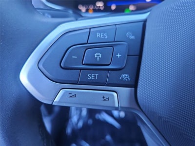 2026 Volkswagen Taos SE Black