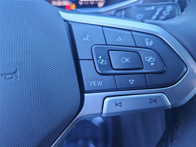 2026 Volkswagen Taos SE Black