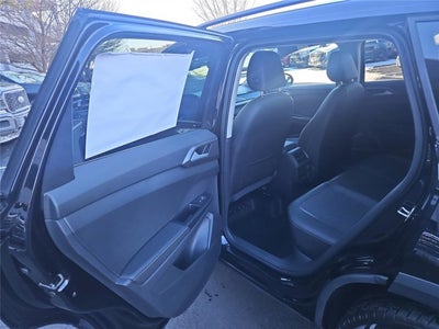 2026 Volkswagen Taos SE Black