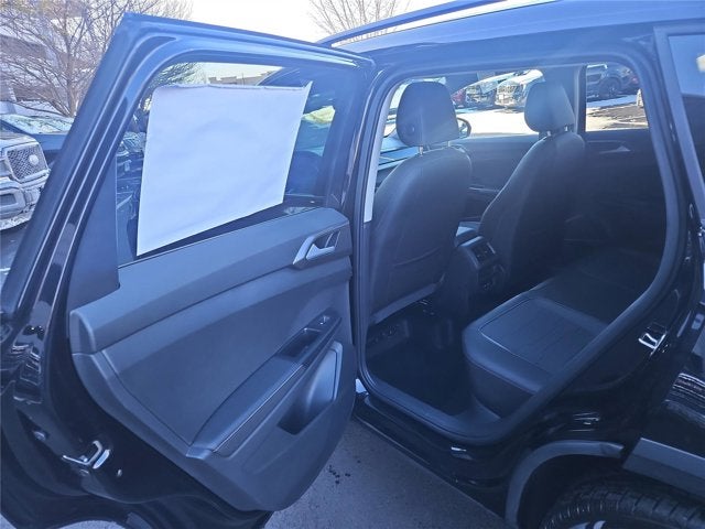 2026 Volkswagen Taos SE Black