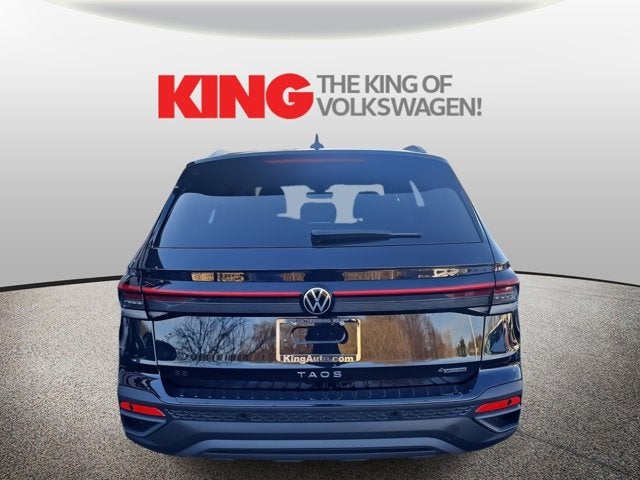 2026 Volkswagen Taos SE Black
