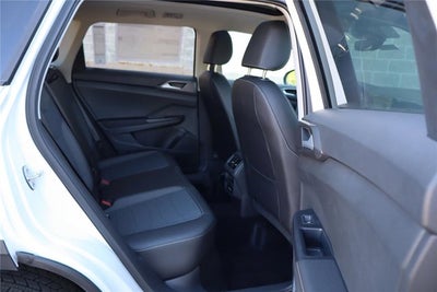 2026 Volkswagen Taos SE Black