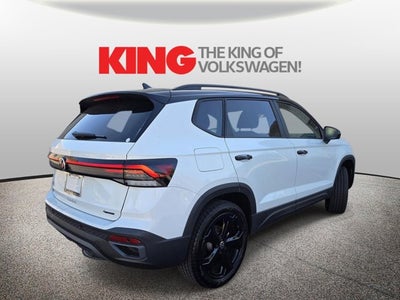 2026 Volkswagen Taos SE Black