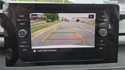 2025 Volkswagen Taos SE Black