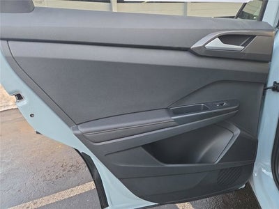 2026 Volkswagen Taos SE Black