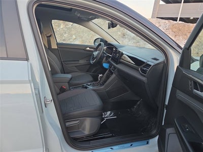 2026 Volkswagen Taos SE Black