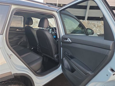 2026 Volkswagen Taos SE Black