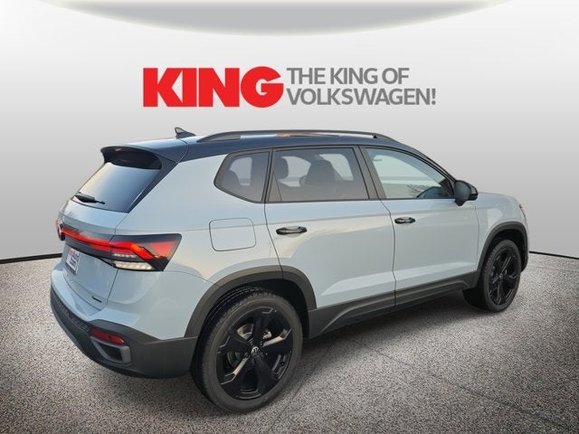 2026 Volkswagen Taos SE Black