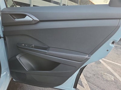 2026 Volkswagen Taos SE Black