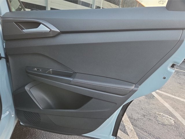 2026 Volkswagen Taos SE Black