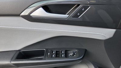 2023 Volkswagen Taos SEL