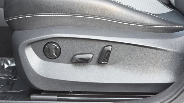 2023 Volkswagen Taos SEL
