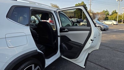 2023 Volkswagen Taos SEL