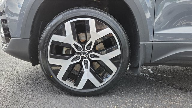2023 Volkswagen Taos SEL