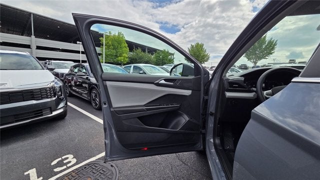 2023 Volkswagen Taos SEL