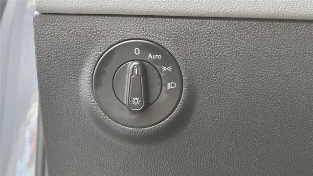 2023 Volkswagen Taos SEL