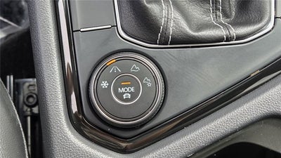 2023 Volkswagen Taos SEL