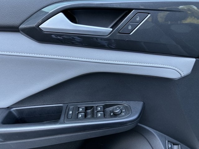 2023 Volkswagen Taos SEL