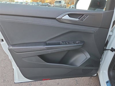 2026 Volkswagen Taos SE Black