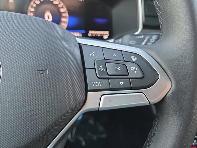 2026 Volkswagen Taos SE Black