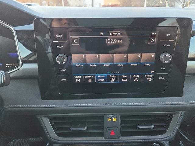 2026 Volkswagen Taos SE Black