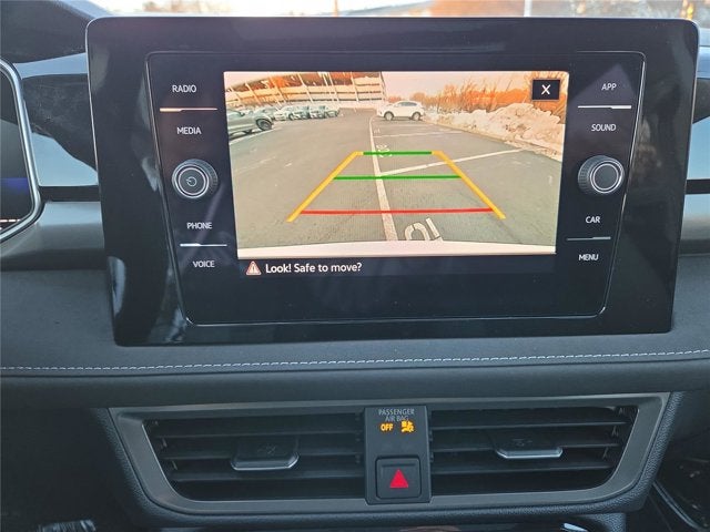 2026 Volkswagen Taos SE Black