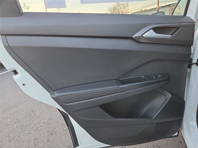 2026 Volkswagen Taos SE Black