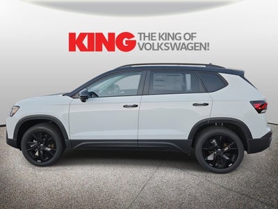 2026 Volkswagen Taos SE Black