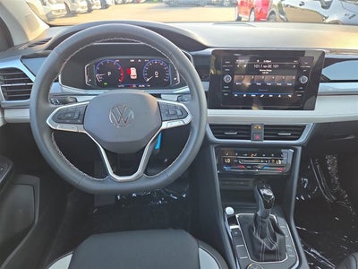 2025 Volkswagen Taos SEL