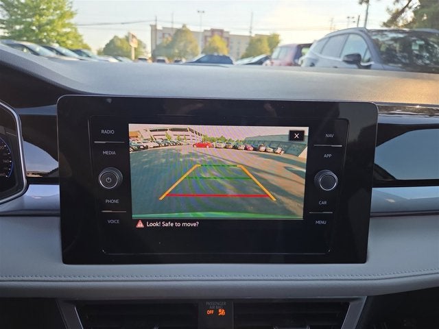 2025 Volkswagen Taos SEL