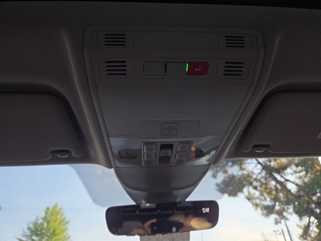 2025 Volkswagen Taos SEL