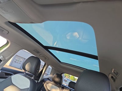 2025 Volkswagen Taos SEL