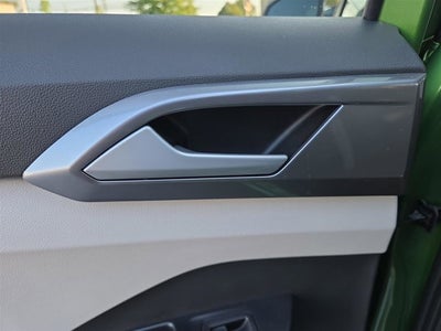 2025 Volkswagen Taos SEL