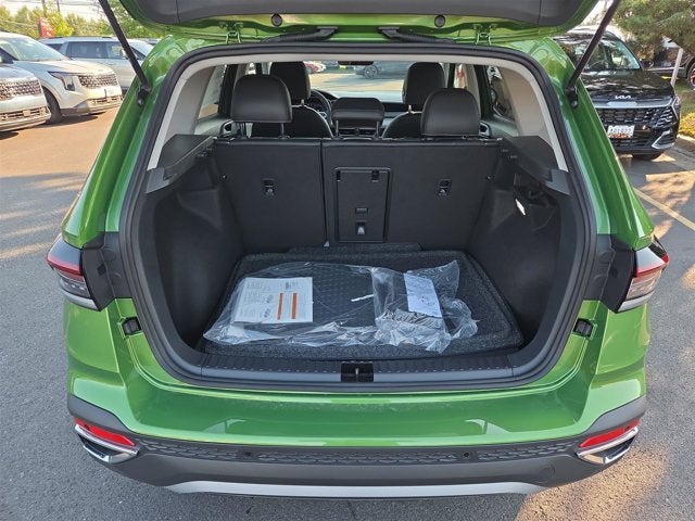 2025 Volkswagen Taos SEL