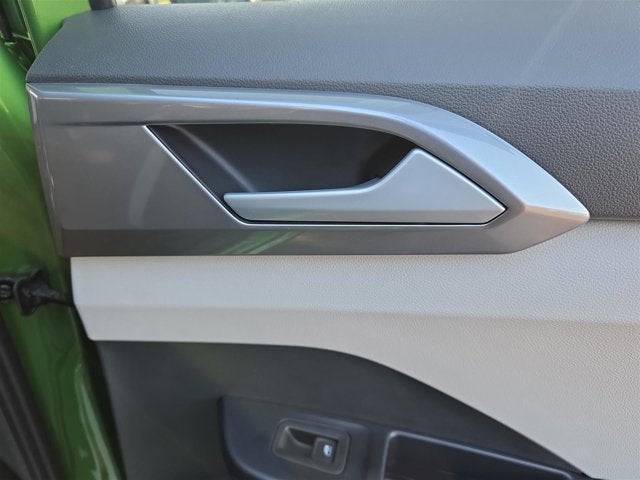 2025 Volkswagen Taos SEL