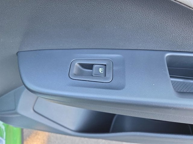 2025 Volkswagen Taos SEL