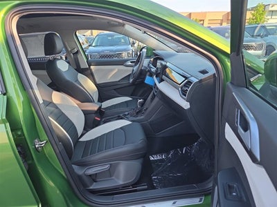 2025 Volkswagen Taos SEL