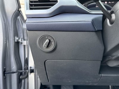 2025 Volkswagen Taos SEL