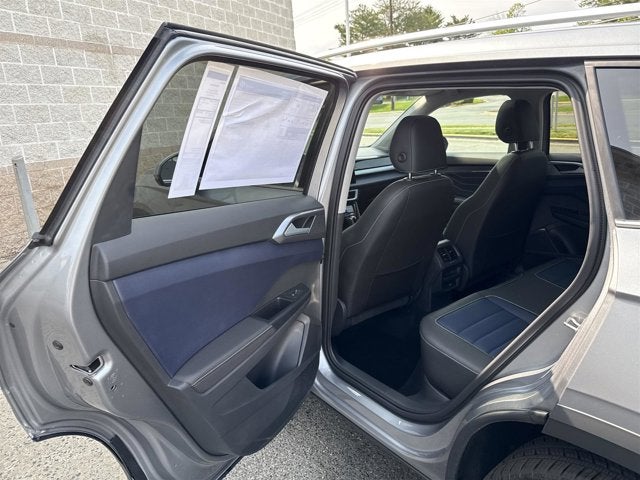 2025 Volkswagen Taos SEL