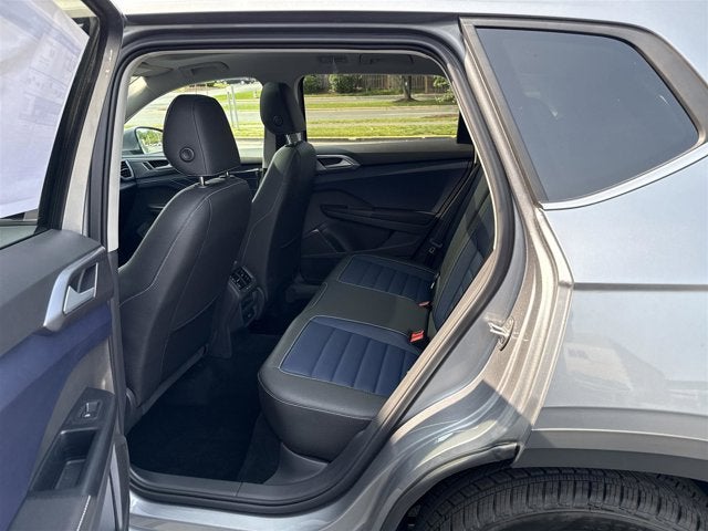 2025 Volkswagen Taos SEL