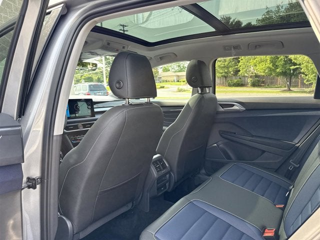 2025 Volkswagen Taos SEL