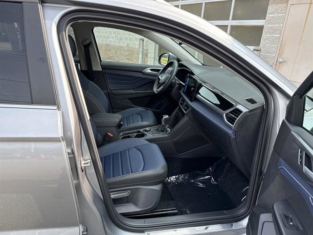 2025 Volkswagen Taos SEL