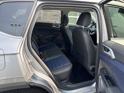 2025 Volkswagen Taos SEL