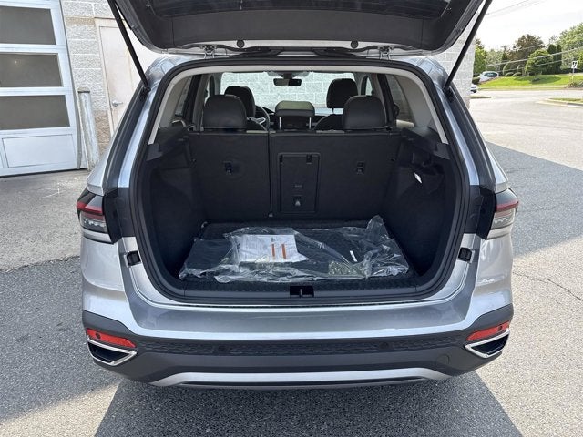 2025 Volkswagen Taos SEL