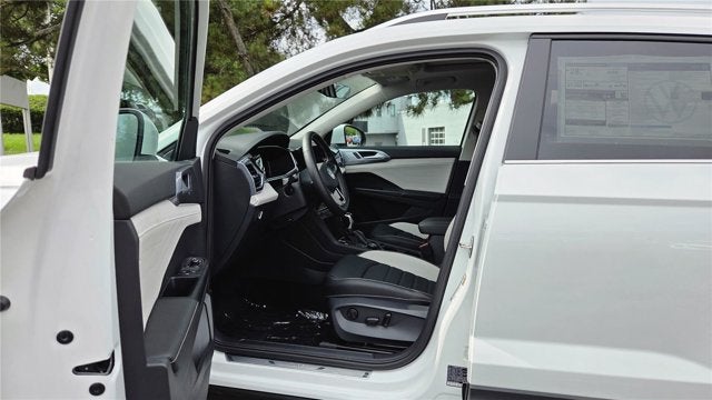 2026 Volkswagen Taos SEL