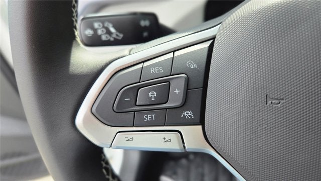 2026 Volkswagen Taos SEL