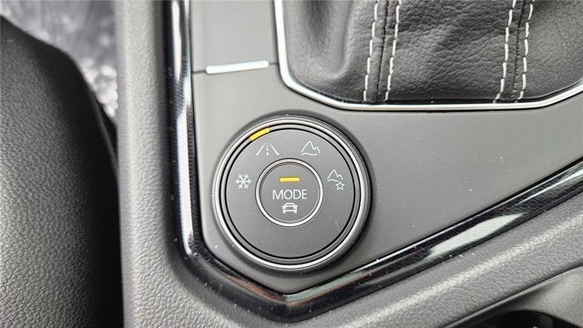2026 Volkswagen Taos SEL