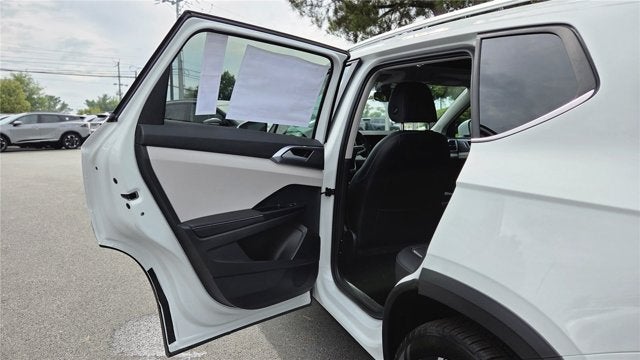 2026 Volkswagen Taos SEL