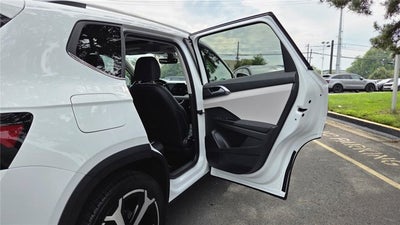 2026 Volkswagen Taos SEL